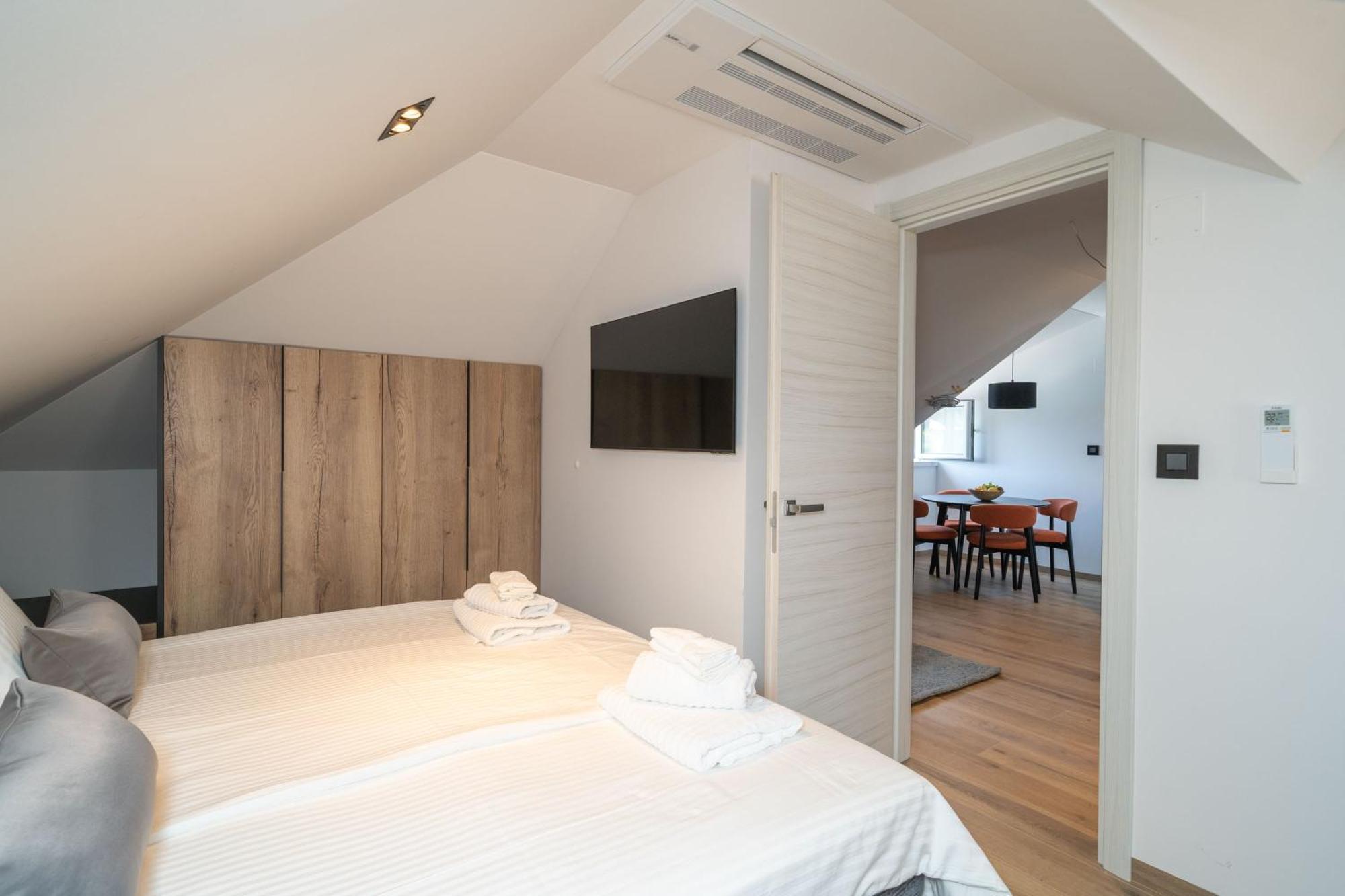 Apartments Villa Royale تْسافتات الغرفة الصورة
